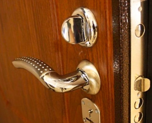 Двери с отделкой МДФ Двери с отделкой МДФ